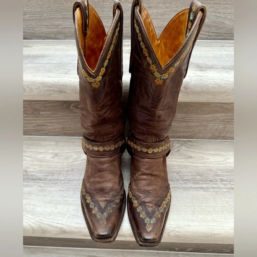 Old Gringo Cowboy Boots with Floral Embroidery - Picture 9 of 16